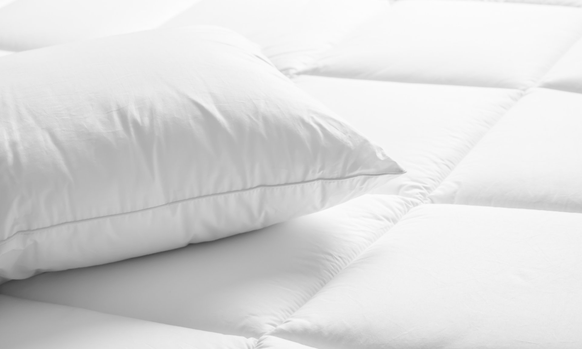 Shop for pillows, sheets, pad and more accessories for your mattress.